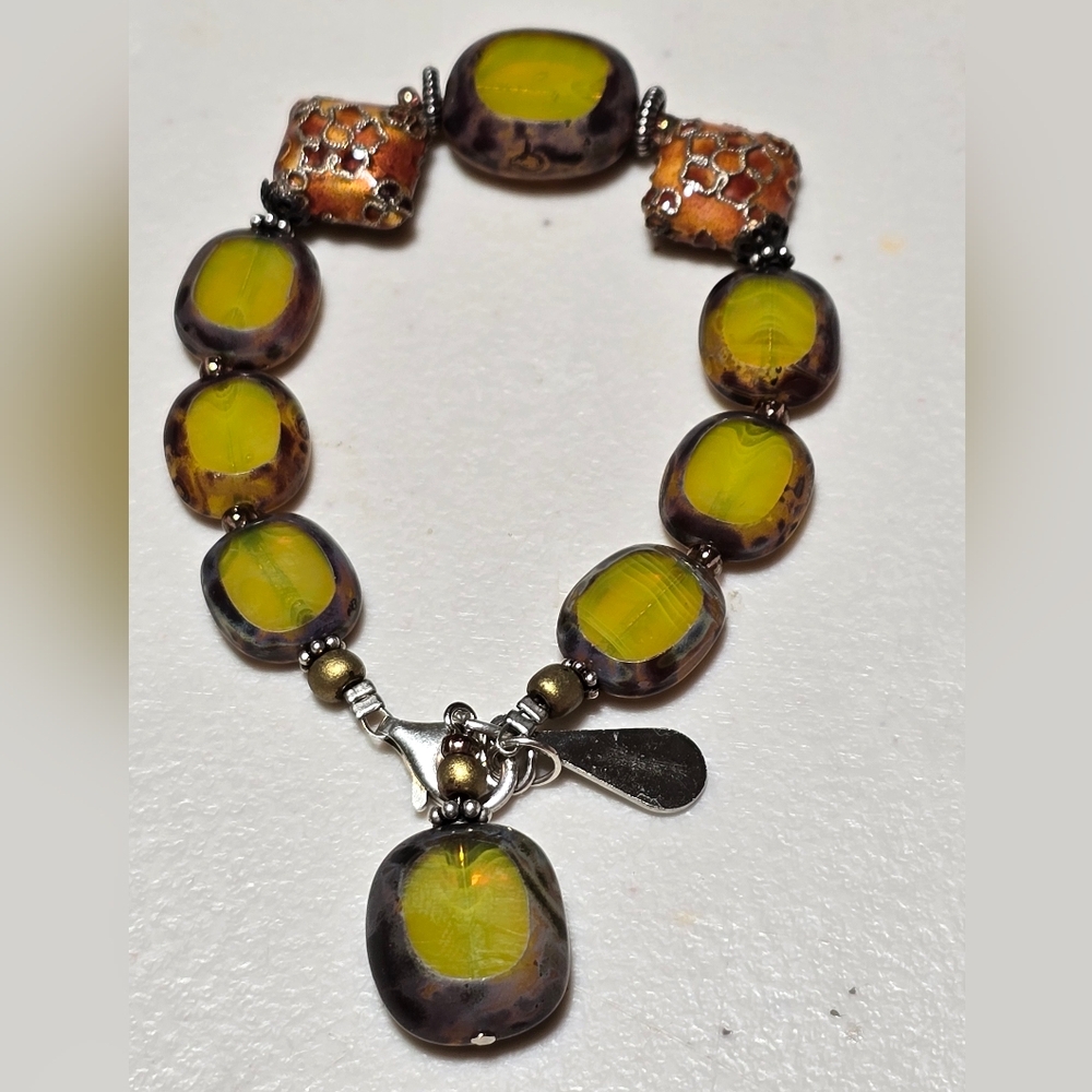 Rita D Stone Glass Green Beaded Bracelet and Earrings Lot 5